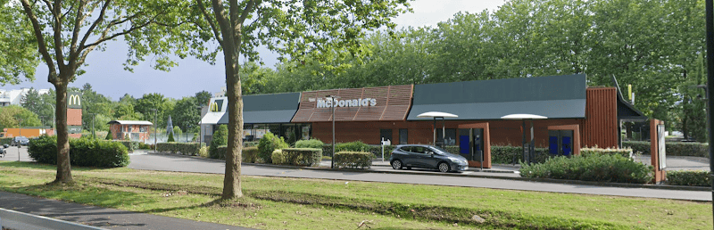 Restaurant McDonald’s à Trappes, France