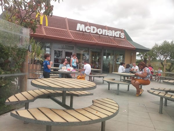 Restaurant McDonald’s Saint-Jean-d’Angély à Saint-Jean-d'Angély, France