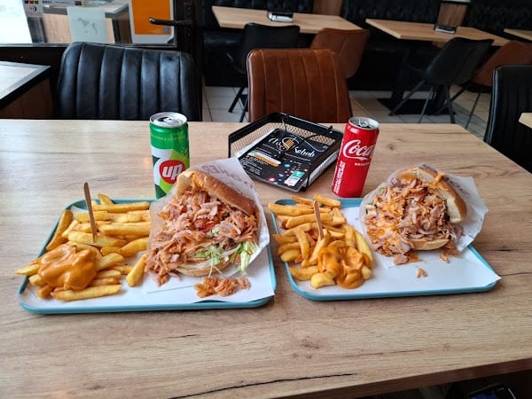 Restaurant Mi Kebab à Givet, France