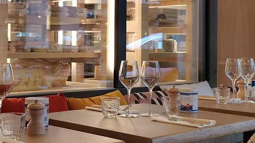 Restaurant MONBLEU Faubourg Montmartre à Paris, France