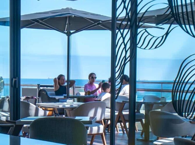 Moods Café-Restaurant à Casablanca, Maroc