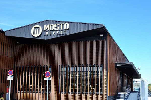 Restaurant Mosto Buffet à Bègles, France