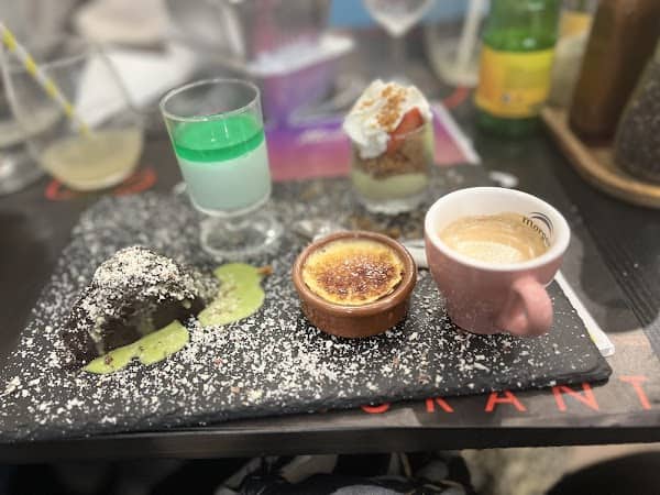 Restaurant Moun’S à Simiane-Collongue, France