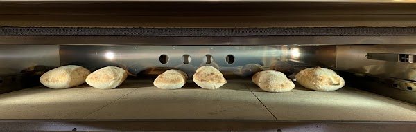 Restaurant Mr Cornicione à Orly, France