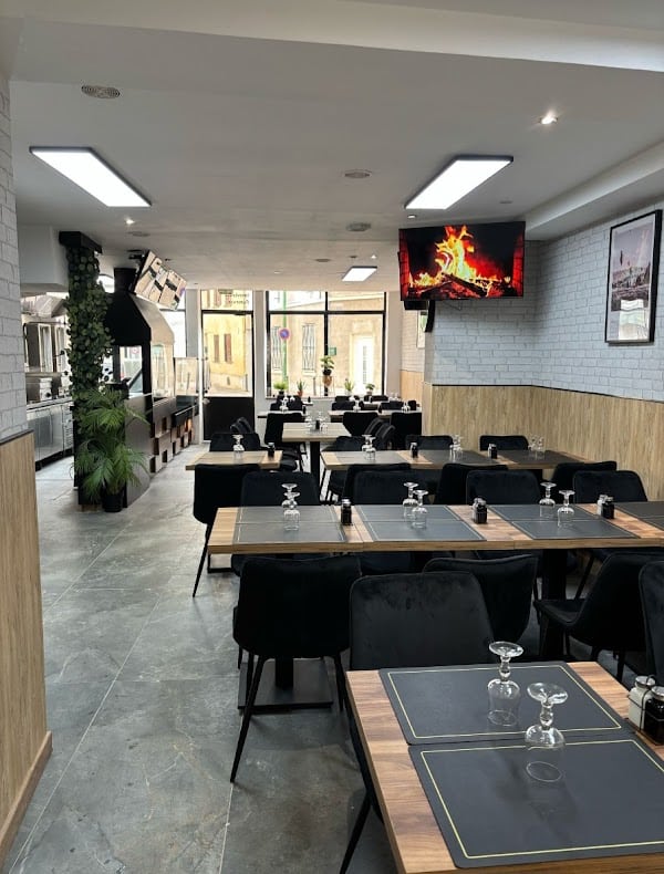 Restaurant Müsfat Grill à Meaux, France