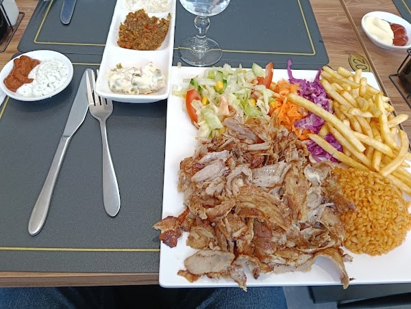 Restaurant Müsfat Grill à Meaux, France