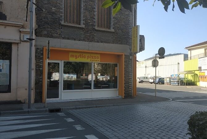 Restaurant Mystic Pizza à Decazeville, France