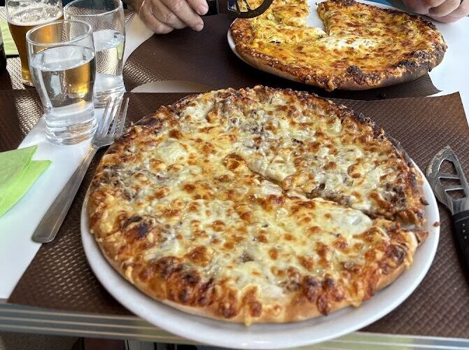 Restaurant Mystic Pizza à Decazeville, France