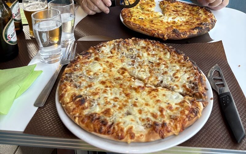 Restaurant Mystic Pizza à Decazeville, France