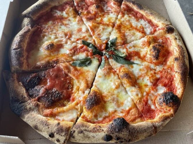 Restaurant Napoli Factory Pizzeria à Moissac, France