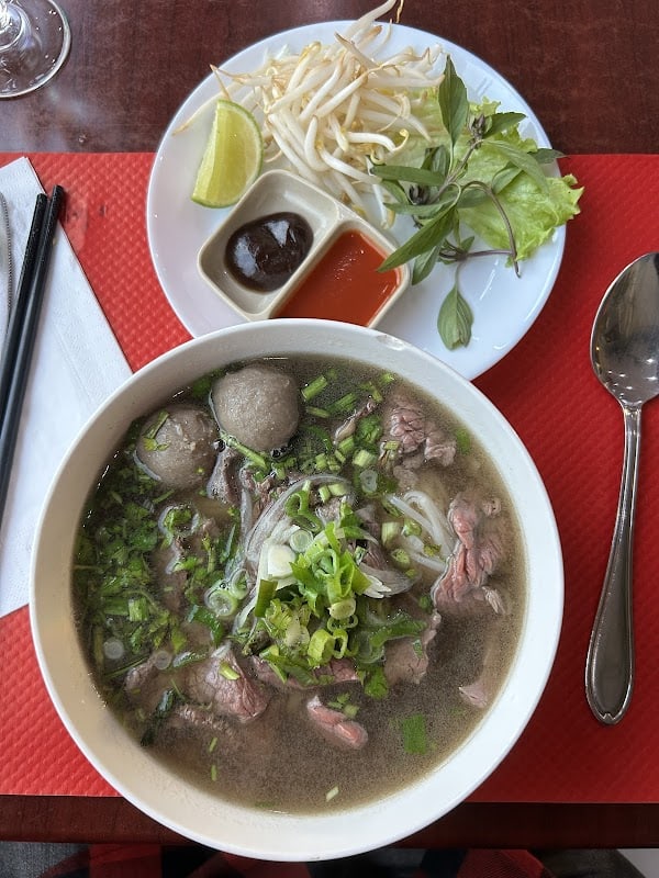 Restaurant NHA TRANG à Saint-Nazaire, France