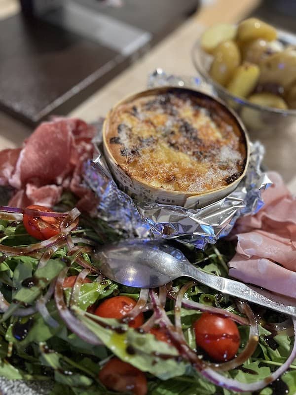 Restaurant Nul Bar Ailleurs à Roquebrune-Cap-Martin, France