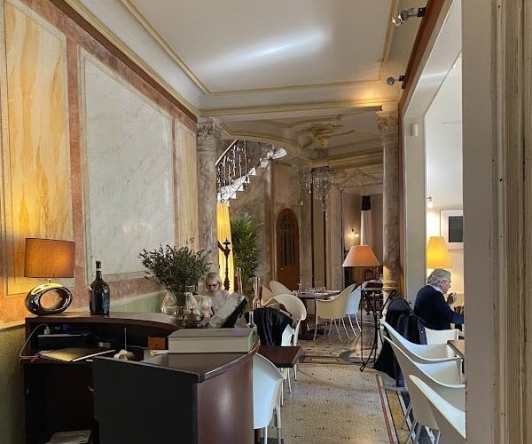 Restaurant Numero 75 à Avignon, France