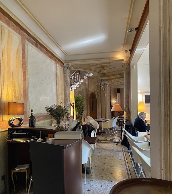 Restaurant Numero 75 à Avignon, France