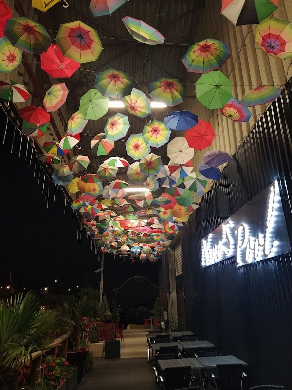 Restaurant Nuno’s Pool à Chenôve, France