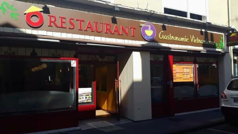 O Restaurant à Châteauroux, France — photo 1