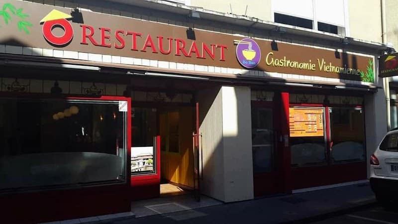 O Restaurant à Châteauroux, France