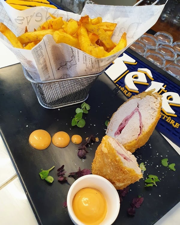 Restaurant O’ St Germain à Issy-les-Moulineaux, France