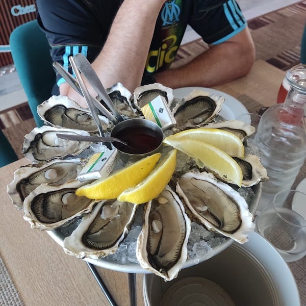 Restaurant O’coquillages – Chez Benoit à Saint-Cyr-sur-Mer, France