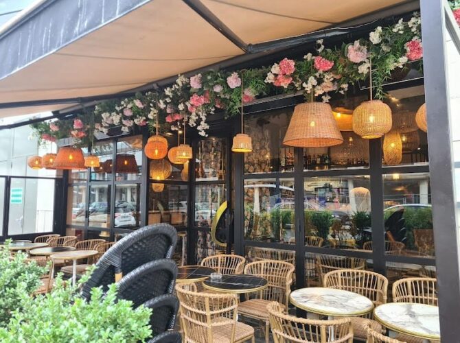 Restaurant O’Mazette à Montigny-le-Bretonneux, France