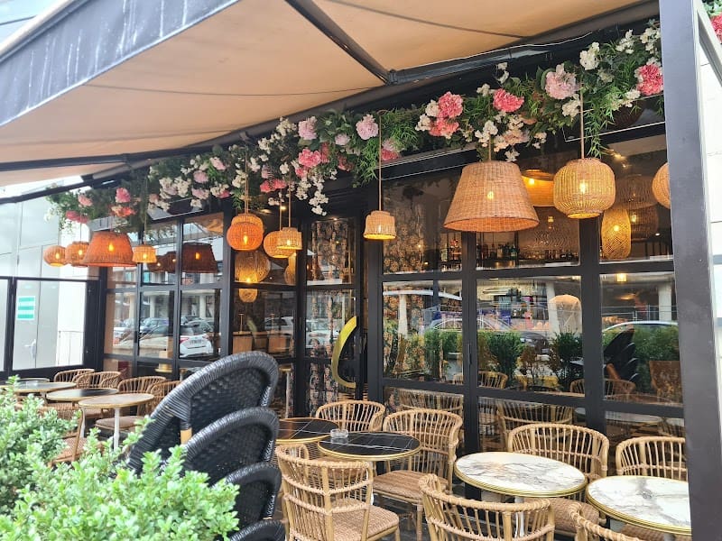 Restaurant O’Mazette à Montigny-le-Bretonneux, France