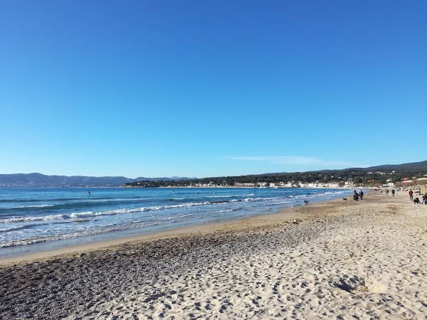 Restaurant Open Plage à Saint-Cyr-sur-Mer, France