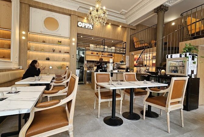 Restaurant Oppa Café à Mantes-la-Jolie, France