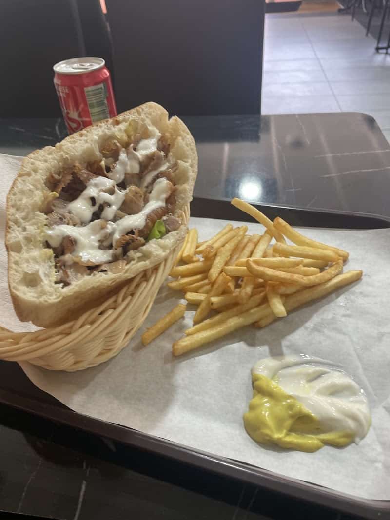 Restaurant Pacha Kebab à Villefontaine, France