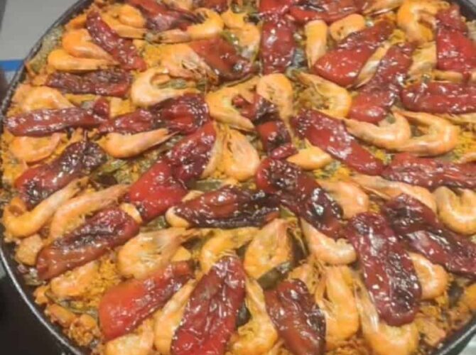 Restaurant PAËLLA PACO à Mallemort, France