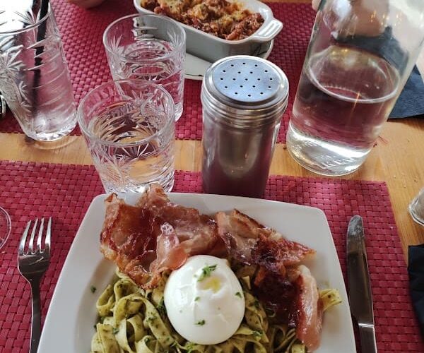 Restaurant Pastachoute & L’épicerie à Mimizan, France