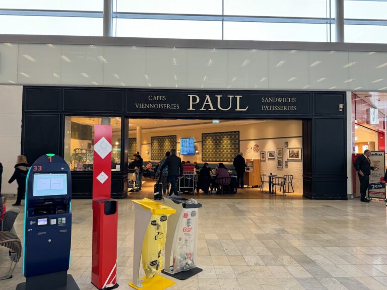 Restaurant PAUL – Orly 2 – Zone Publique à Orly, France