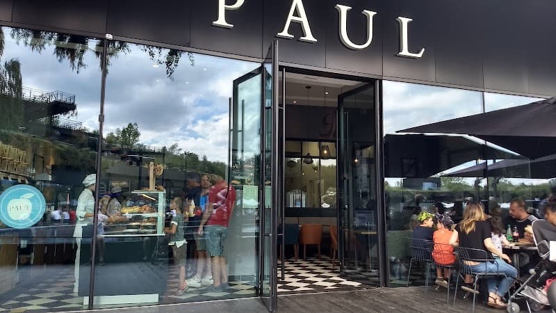 Restaurant PAUL à Villefontaine, France