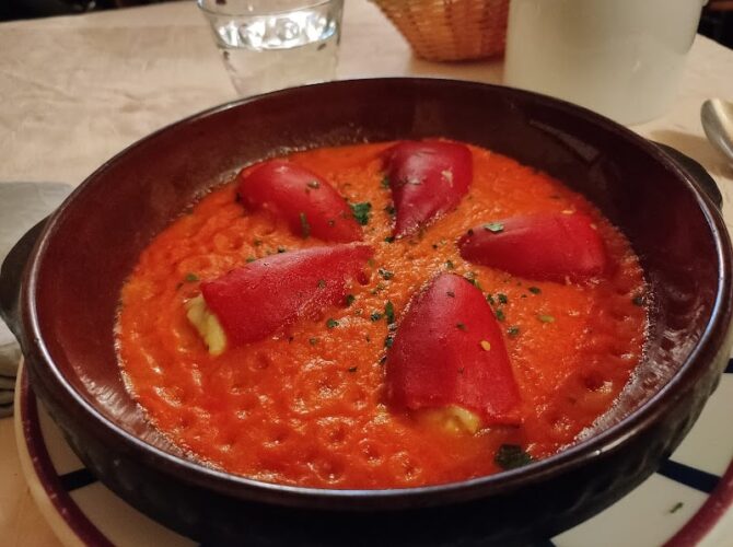 Restaurant Petit Grill Basque à Saint-Jean-de-Luz, France