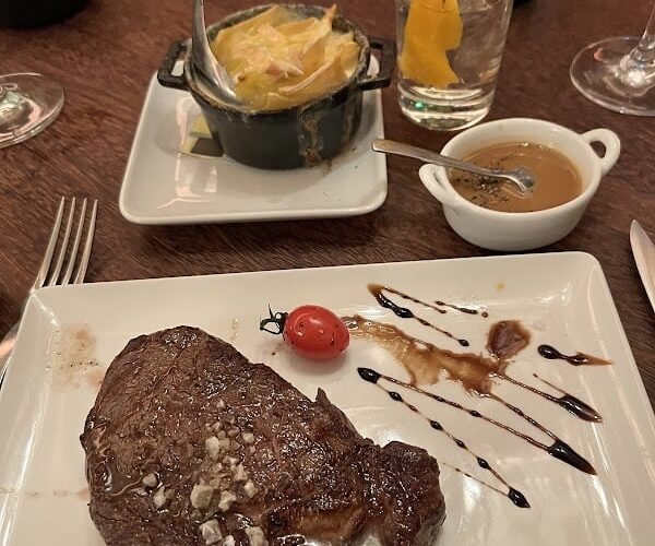 PIER 51 Restaurant & Steakhaus Stuttgart à Stuttgart, Allemagne