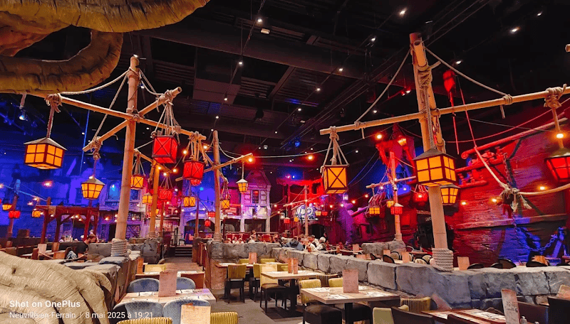 Pirates Paradise Lille | Restaurant immersif à Neuville-en-Ferrain, France