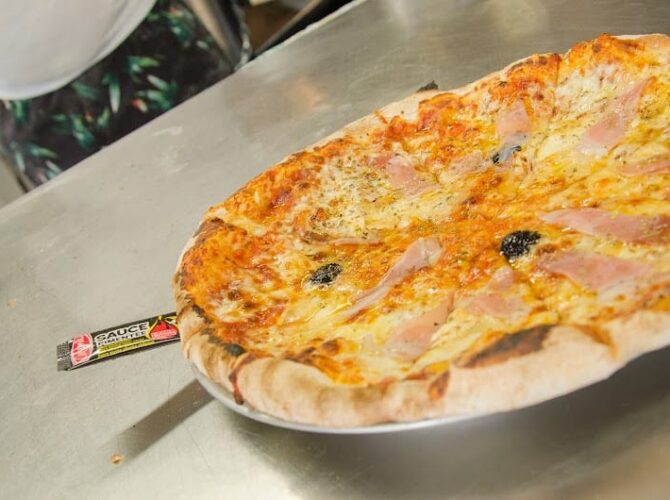 Restaurant Pizza Bruno La Londe-les-Maures à La Londe-les-Maures, France