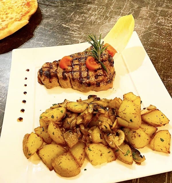 Restaurant Pizza Napoli au Feu de Bois – Savigny-sur-Orge à Savigny-sur-Orge, France