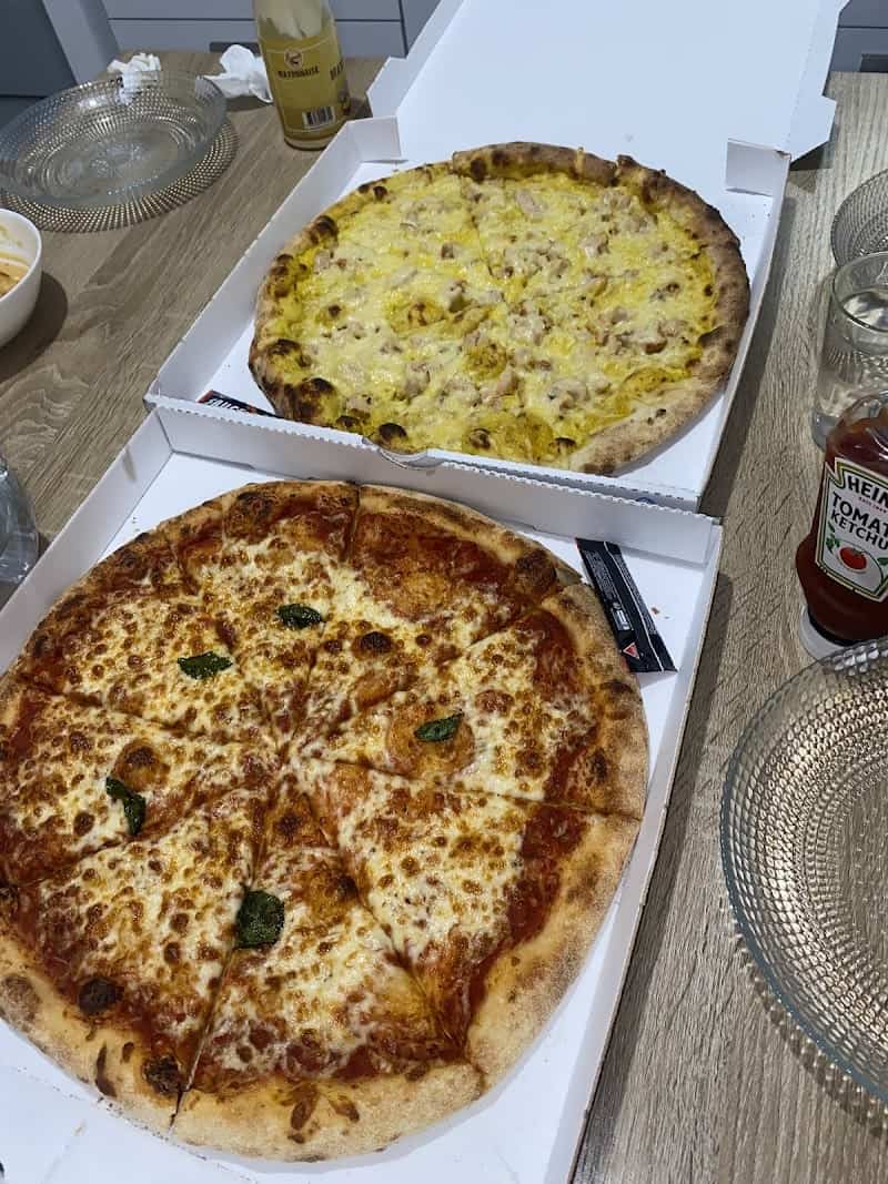 Restaurant pizza O’5B à Mallemort, France