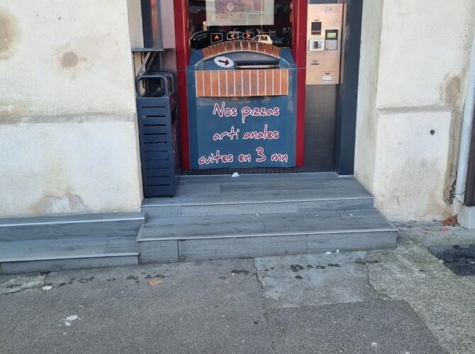 Restaurant Pizza Plus à Decazeville, France