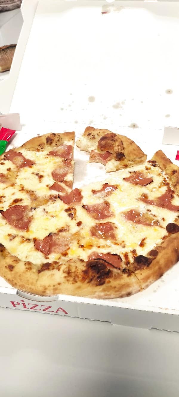 Restaurant PIZZALAND streetfood à Bègles, France