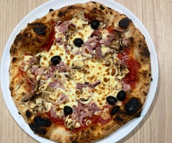 Restaurant Pizzeria chez Mika à Sarreguemines, France