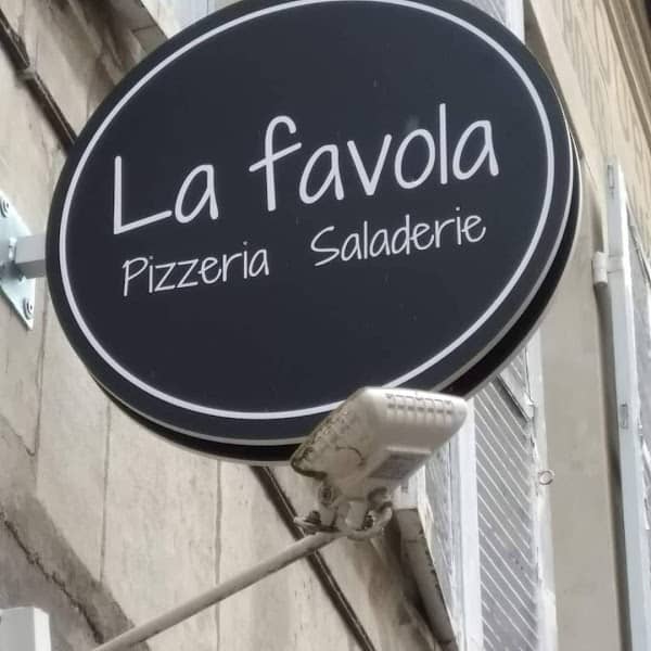Restaurant Pizzeria La Favola à Saint-Jean-d'Angély, France