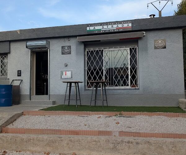 Restaurant Pizzeria La Strada à Bouc-Bel-Air, France