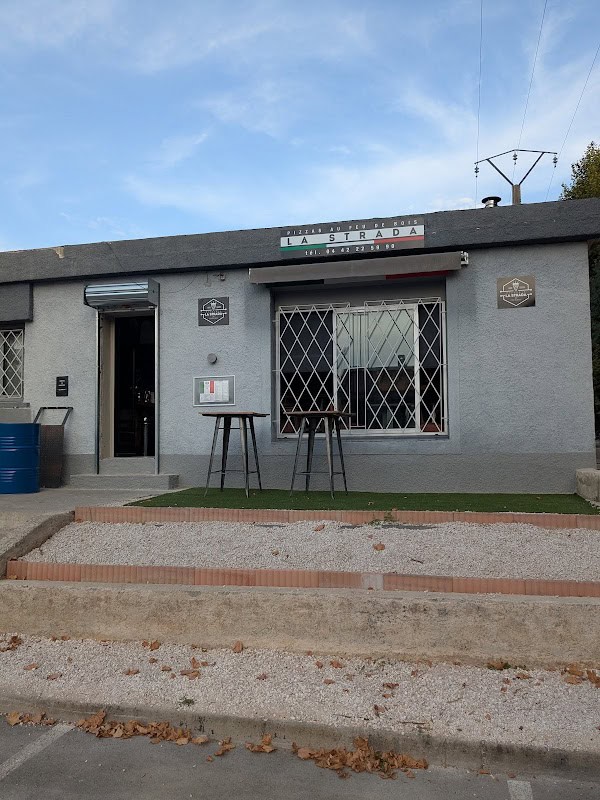 Restaurant Pizzeria La Strada à Bouc-Bel-Air, France