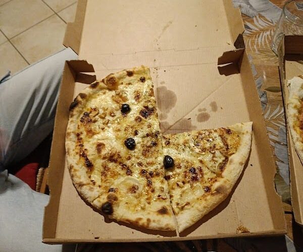 Restaurant Pizzeria La STRADA à Aubenas, France