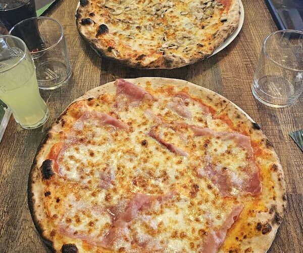 Restaurant Pizzeria La Stradella – Neufchâteau à Neufchâteau, Belgique