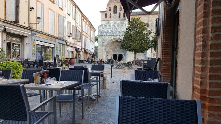 Restaurant Pizzeria ” Le Parvis “ à Moissac, France — photo 1