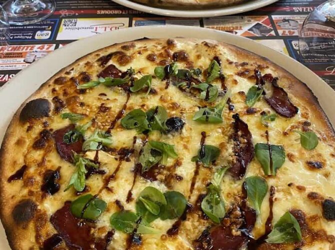 Restaurant Pizzeria ” Le Parvis “ à Moissac, France