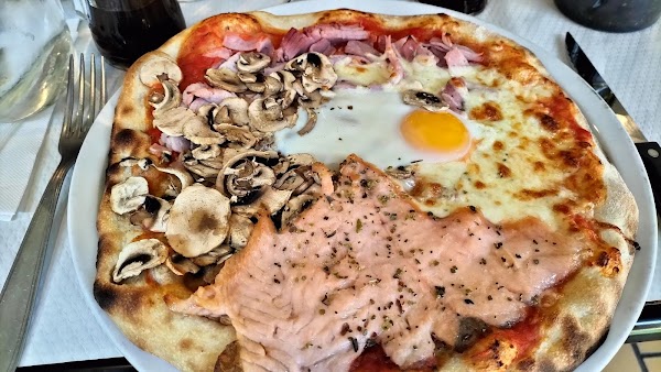 Restaurant Pizzeria Nino à Beauvais, France