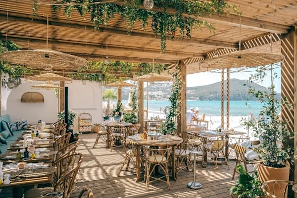 Restaurant PLAGE CASABOHA à Saint-Cyr-sur-Mer, France